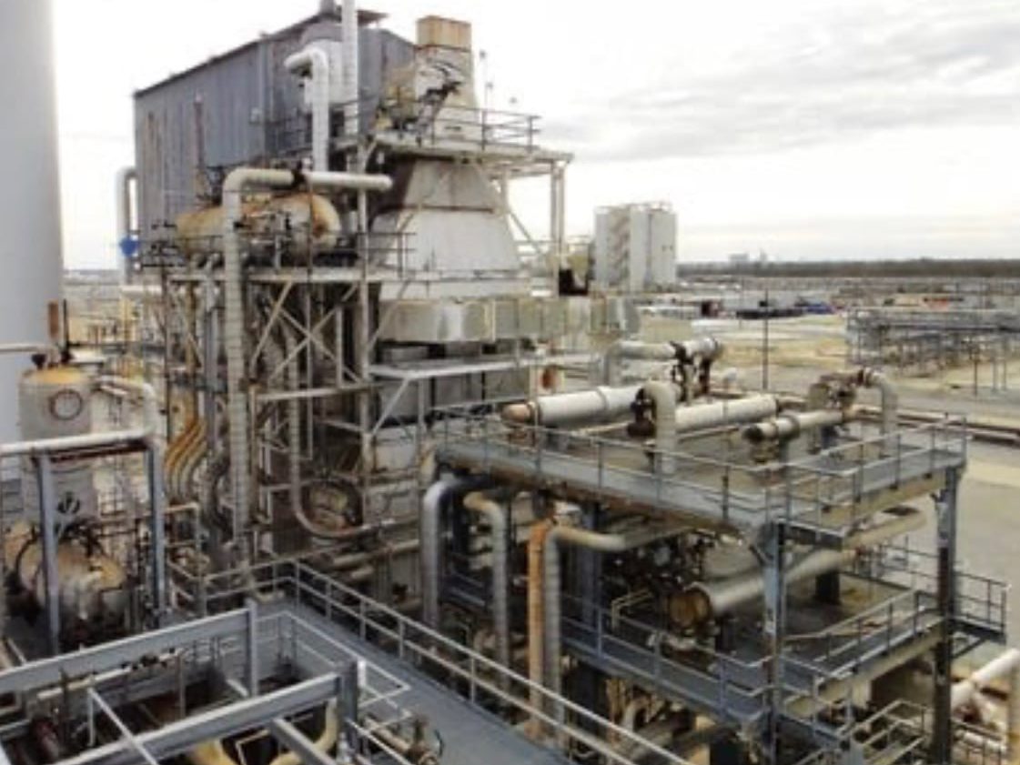 Process units, structural steel and interconnecting piping at a U.S. plant